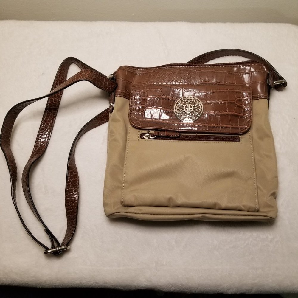Giani Bernini Crossbody Bag--Great for Travel